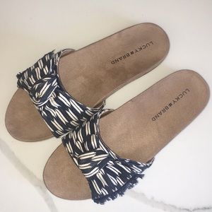 NWT 🍀 Lucky Brand Fynna Tie Knot Slip On Sandals